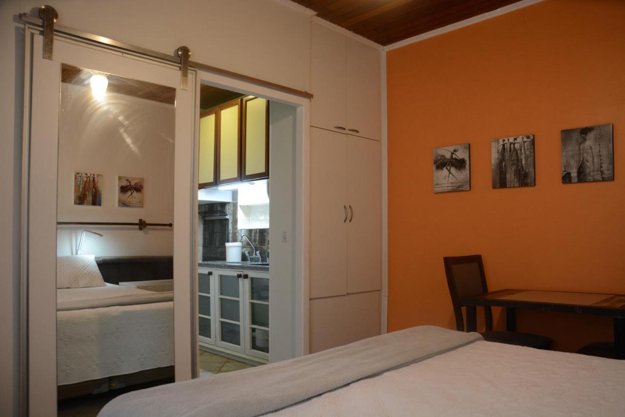 Apartamento Kami ปอร์โตอัลเลเกร ภายนอก รูปภาพ